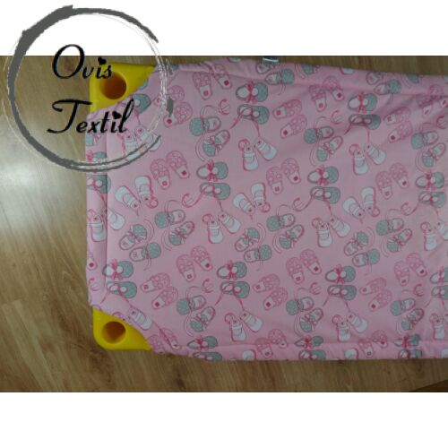 Bébi cipős bélelt lepedő